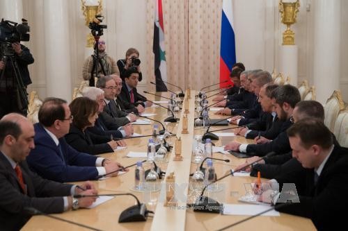 Négociations tripartites à Moscou sur la Syrie - ảnh 1